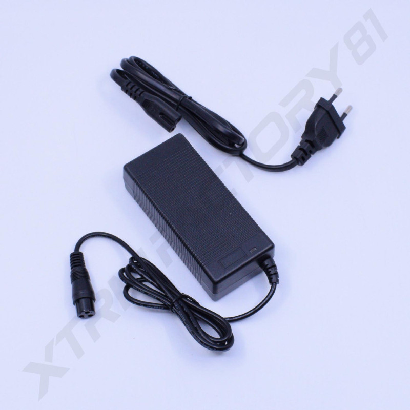 09// CHARGEUR 36V 1.5A QUAD/MOTO - vue 4