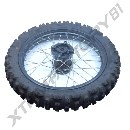 ROUE ARRIERE 16' 90/100-16 MOYEU NOIR ENTRAXE 9MM/10MM