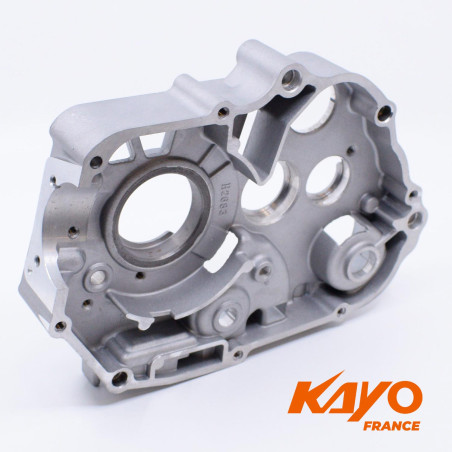 03// Right Crankcase component