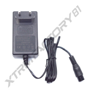 Chargeur de maintient 12v 1.0 A pour Pocket Quad thermique